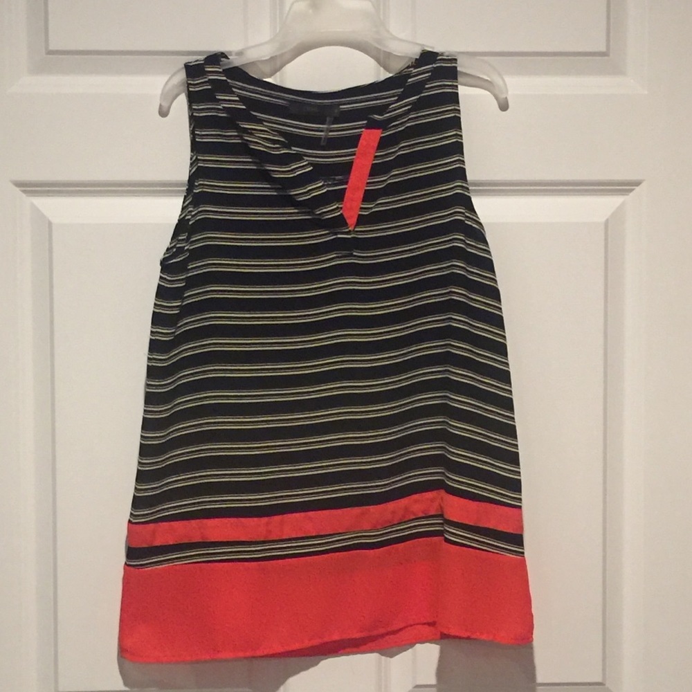 THML Sleeveless Top. 100% polyester. Size Small